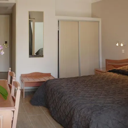 Hotell Les Eucalyptus 3*