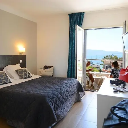 Les Eucalyptus 3*