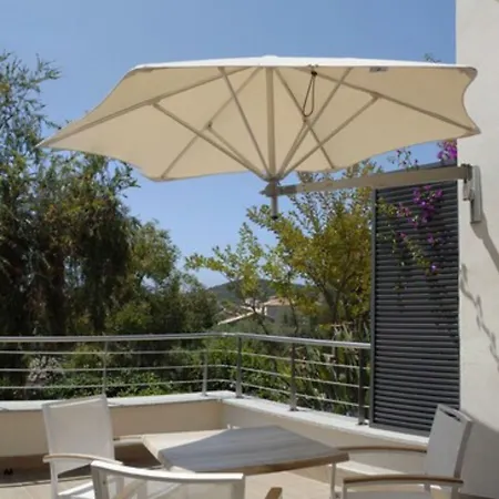 Les Eucalyptus 3*